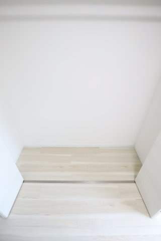 大阪市都島区内代町１丁目の賃貸マンションの収納