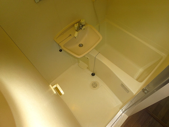 エスリード三宮フラワーロードの浴室