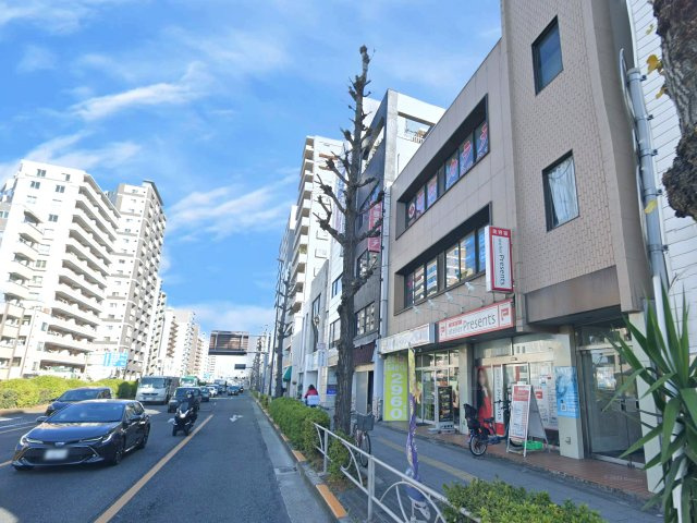 小寺ビルの周辺