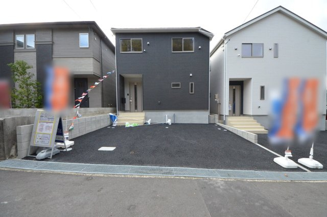 口田四丁目の駐車場|敷地広々37坪
駐車3台可能です