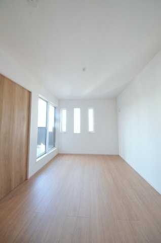 船越南四丁目の洋室|全居室収納スペース有、お部屋が広く綺麗に使えます