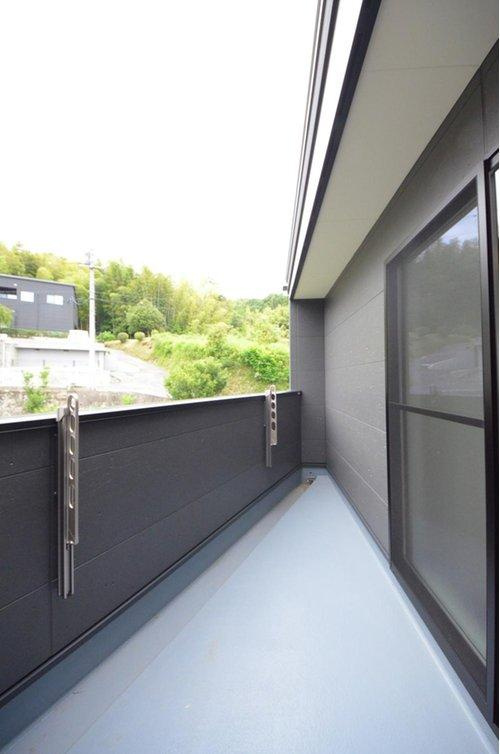 長束西1丁目のバルコニー|南西向きのバルコニー