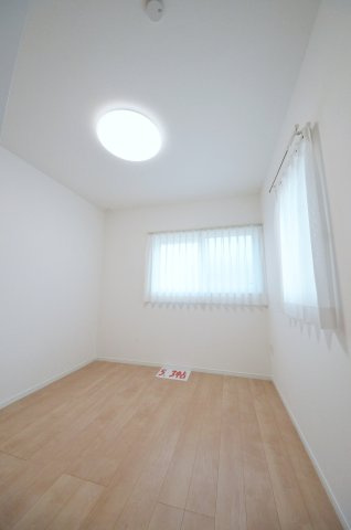 八幡一丁目の洋室|全居室収納スペース有、お部屋が広く綺麗に使えます