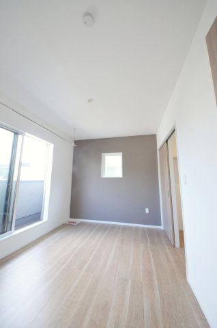 八木八丁目の洋室|全居室収納スペース有、お部屋が広く綺麗に使えます