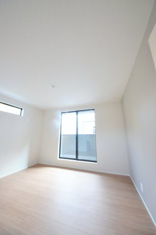 上安七丁目の洋室|全居室収納スペース有、お部屋が広く綺麗に使えます