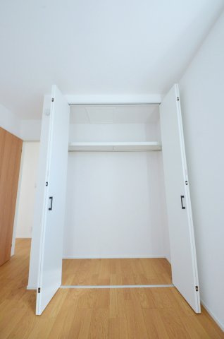 府中町八幡三丁目の収納|全居室収納スペース有、お部屋が広く綺麗に使えます