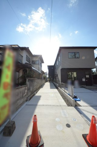 桜尾三丁目の駐車場|JR廿日市駅徒歩17分、山陽女学園前電停徒歩13分
駐車は3台可能です