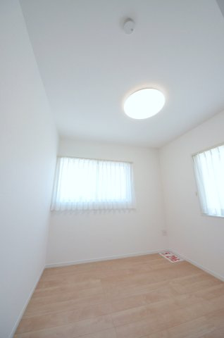 皆賀一丁目の洋室|全居室収納スペース有、お部屋が広く綺麗に使えます