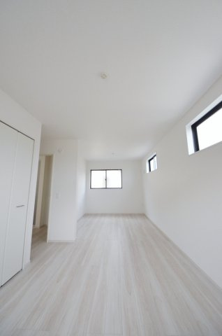 美の里一丁目の洋室|全居室収納スペース有、お部屋が広く綺麗に使えます