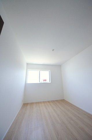 長楽寺一丁目の洋室|全居室収納スペース有、お部屋が広く綺麗に使えます