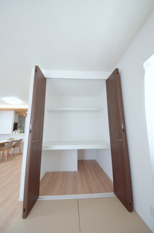 長楽寺一丁目の収納|全居室収納スペース有、お部屋が広く綺麗に使えます