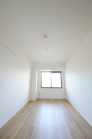 己斐本町コープマンションの洋室|全居室収納スペース有、お部屋が広く綺麗に使えます