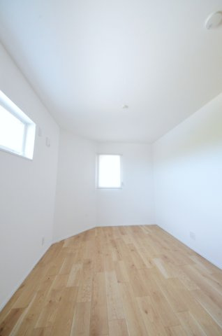 宮の町四丁目の洋室|全居室収納スペース有、お部屋が広く綺麗に使えます