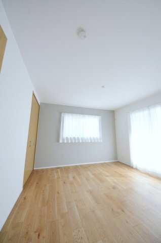 宮の町四丁目の洋室|全居室収納スペース有、お部屋が広く綺麗に使えます