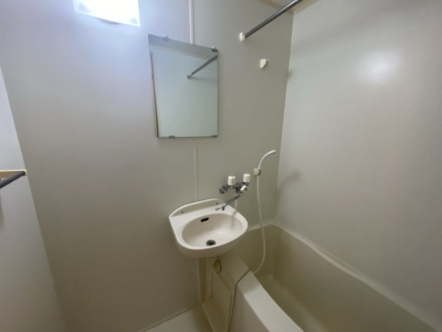 レオパレスイターナル原の内装