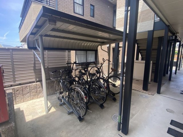 レオパレス鴻の巣のその他