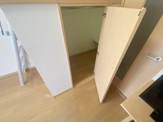 レオパレスＫＡＧＯＨＡＲＡの内装