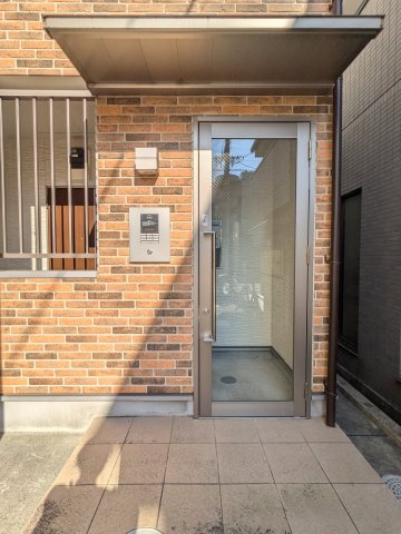 ハーモニーテラス野並Ⅱのエントランス