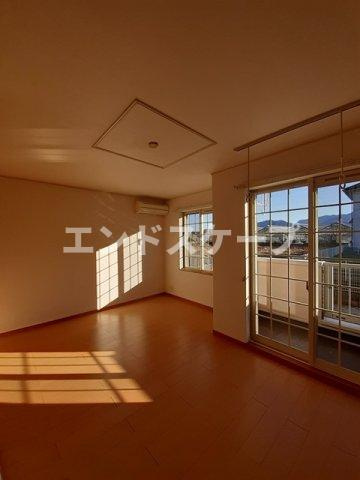 フェニックスの居間・リビング|高崎、前橋のお部屋探しはエンドスケープまで！お客様の理想お聞かせ下さい♪