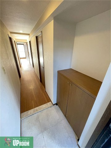 ベルマローネ千竹弐番館の玄関