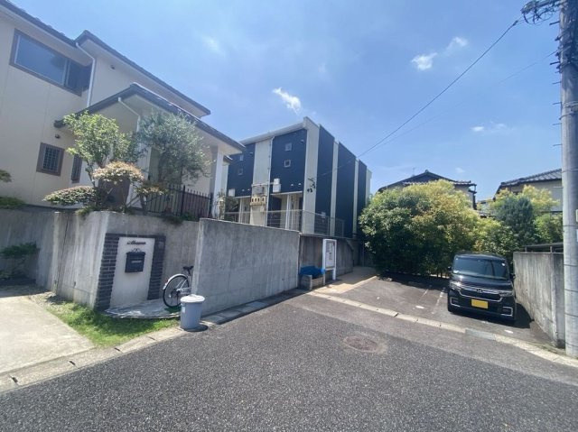 レオネクスト松和花壇の外観