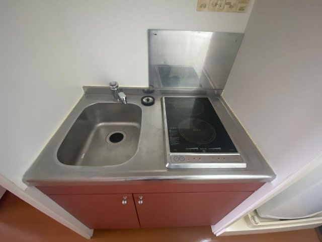 レオパレスアイティー笹原のキッチン