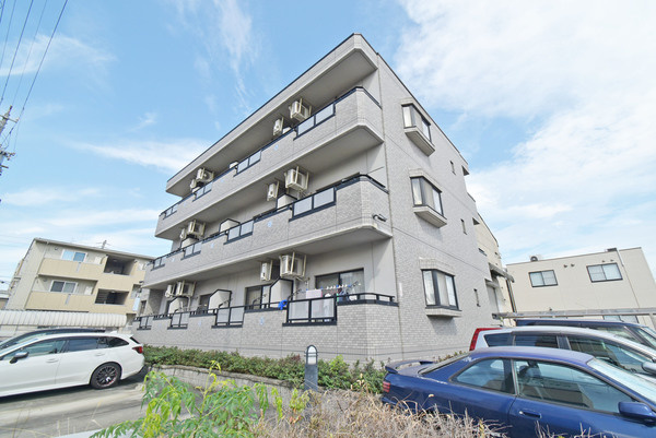 セゾン・キヨシ中坪