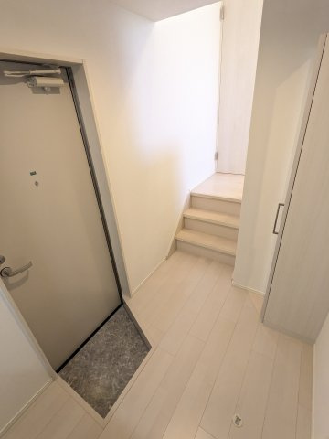 ハーモニーテラス野並Ⅲの玄関