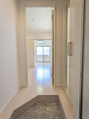 ハーモニーテラス野並Ⅴの玄関