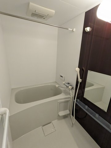 ハーモニーテラス野並Ⅴの浴室