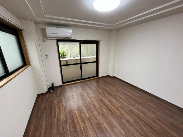 センチュリー平針の内装|洋室