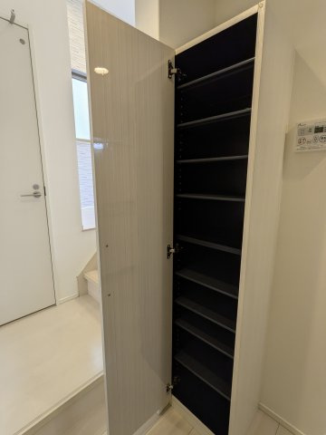 ハーモニーテラス野並の玄関|シューズボックス