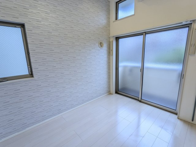 ハーモニーテラス野並の洋室