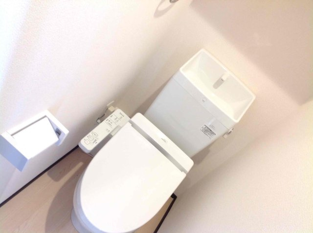 クレイノヴィラ高島のその他|温水洗浄付便座なので、冬でも暖かいです。