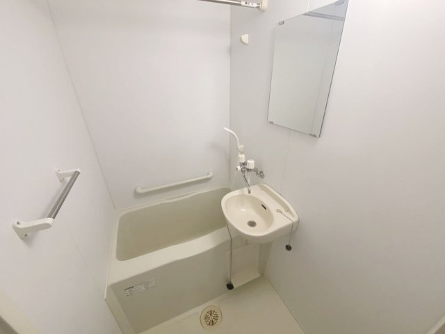 レオネクストエールの浴室