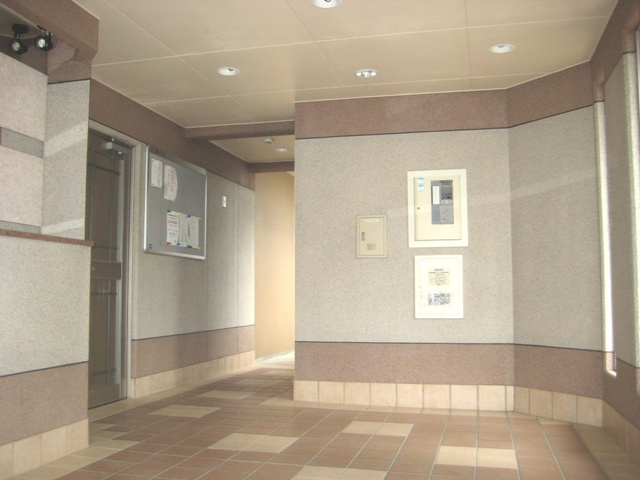 ルーチェ（ＬＵＣＥ）のロビー|落ち着いたロビーです