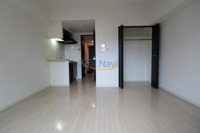 【寝室】 | エスライズ梅田北