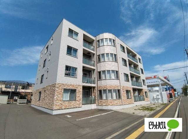 シャルールの外観