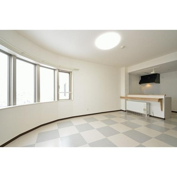 シャルールの居間・リビング