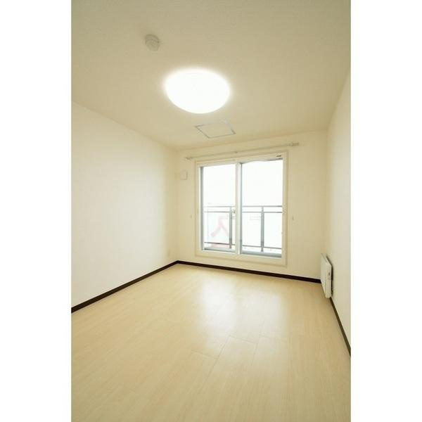 シャルールの内装