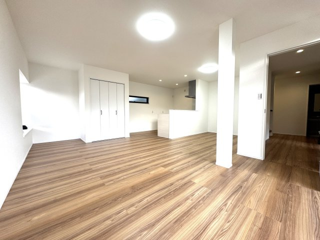 江南区曙町1丁目　中古戸建の居間・リビング