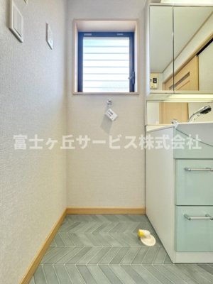 【ランドリースペース】 | 静岡市駿河区小鹿 中古戸建て | 洗濯機置き場です