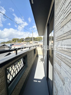 【バルコニー】 | 静岡市駿河区小鹿 中古戸建て | 見晴らしの良いバルコニーです