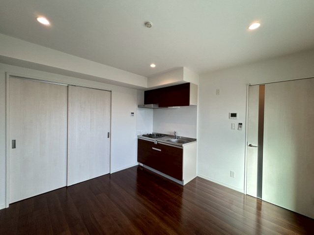 Cherim試験場前1の内装