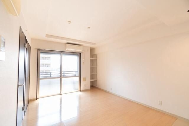 アヴァンツァーレ田端の居間・リビング