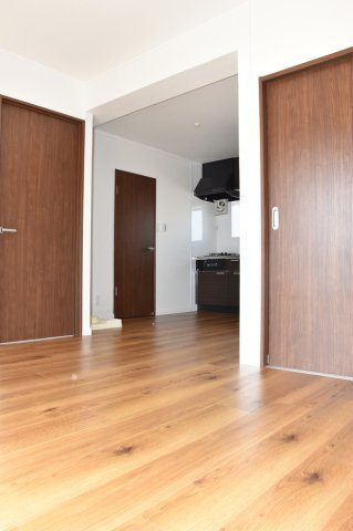 第16上野ビルの居間・リビング|広いリビング★