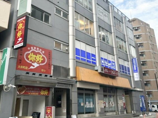 髙山ビルの外観