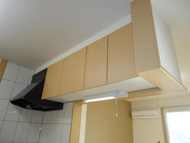 アラモード　スクエアのキッチン|キッチン上部戸棚
