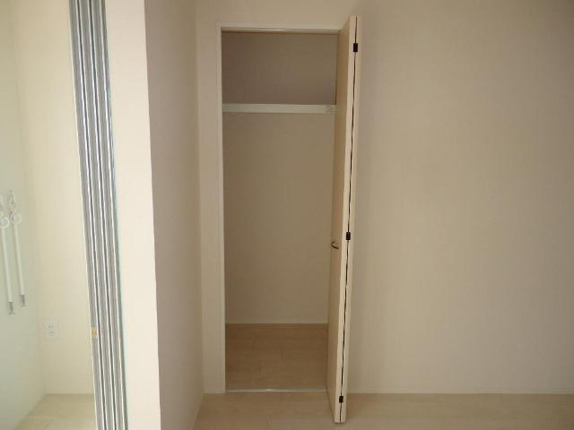 ネオ・プレミアム　Ｂ棟の収納|リビング収納