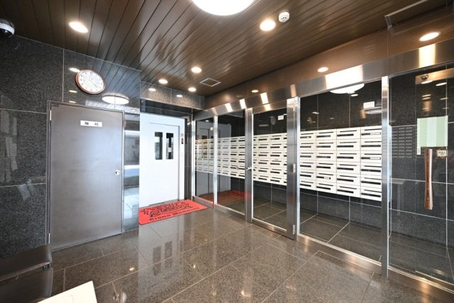 ライオンズステーションプラザ半蔵門のエントランス